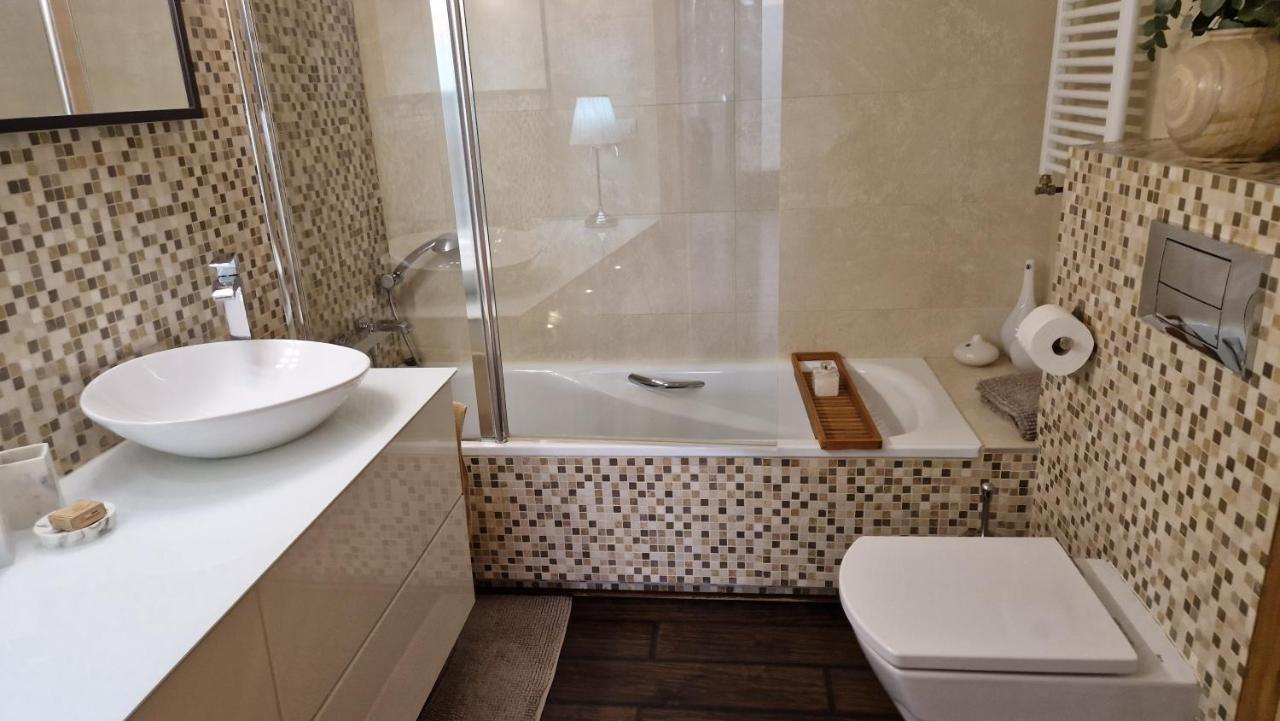 Ferienwohnung Atico De Lujo Con Jacuzzi Climatizado En Terraza Elche Exterior foto