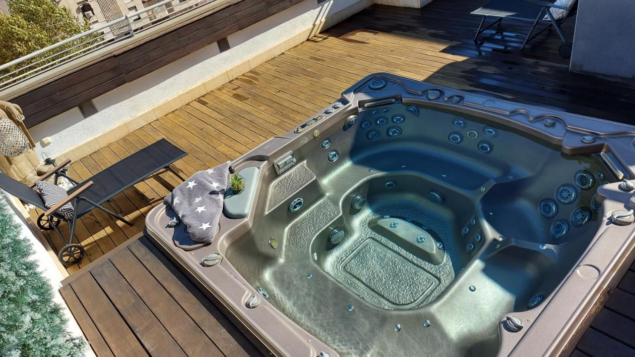 Ferienwohnung Atico De Lujo Con Jacuzzi Climatizado En Terraza Elche Exterior foto