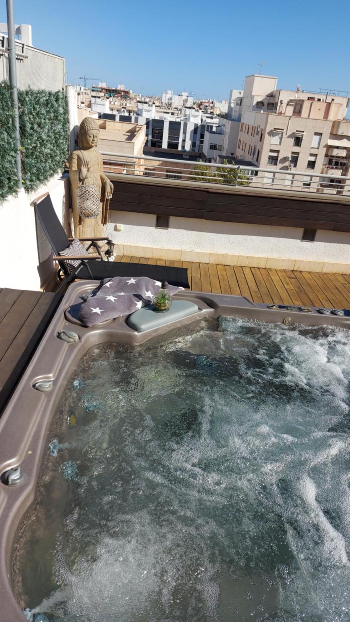 Ferienwohnung Atico De Lujo Con Jacuzzi Climatizado En Terraza Elche Exterior foto