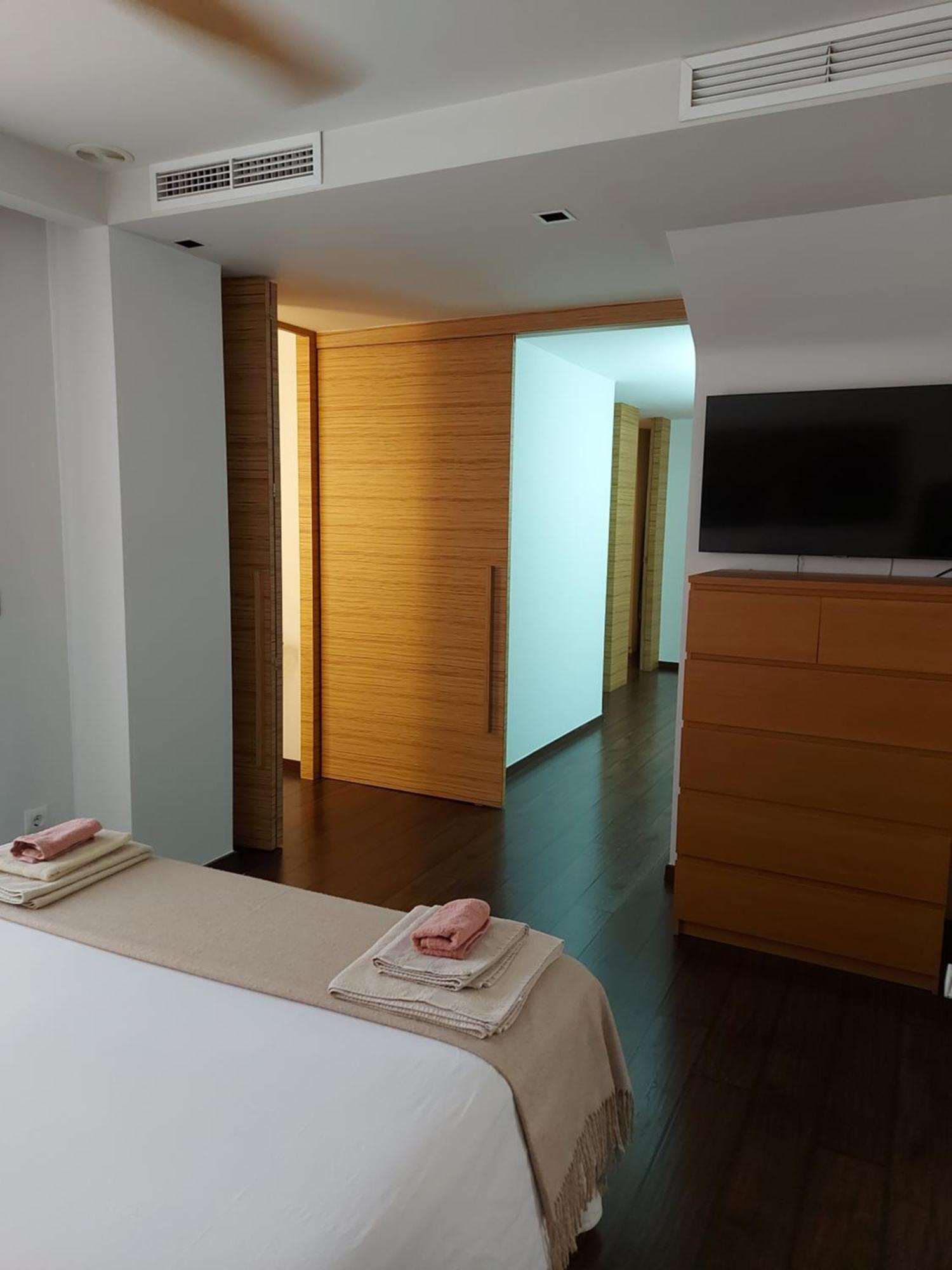 Ferienwohnung Atico De Lujo Con Jacuzzi Climatizado En Terraza Elche Exterior foto